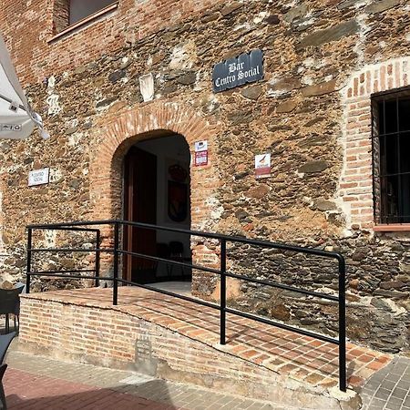 Гостевой дом Suenos De Monfrague Торрехон-эль-Рубио Экстерьер фото